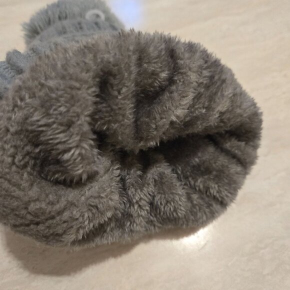 Anazlea Gray Knit Beanie Hat Pom Pom Faux Fur Lining Warm Stylish Winter Ski - Picture 4 of 4